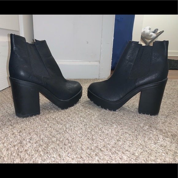 COPY - H&M boots worn 2 times size “36” 5.5 - Picture 3 of 4